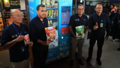 Dukung Penguraian UMKM, Bandara Soekarno-Hatta Sediakan Vending Machine untuk Kemudahan Pemasaran Barang