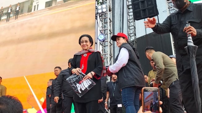 Megawati Soekarnoputri Ungkap Bung Karno Tak Suka Makan Pedas, Malah Diledek Warganet Begini