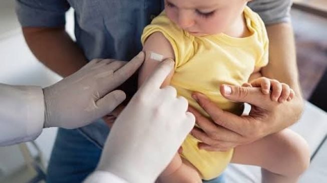 Cegah Kematian Balita Akibat Pneumonia, Dokter Ingatkan Orangtua Bawa Anak Imunisasi